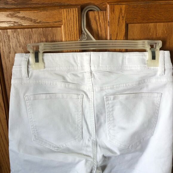 Tribal Jeans Audrey Mid Rise Icon Fit Bermuda Shorts - 4 - Picture 5 of 10